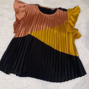 Flutter sleeve blouse